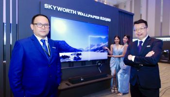 SKYWORTH เปิดตัวโทรทัศน์ OLED รุ่น W82 จอปรับโค้งหรือปรับตรงได้ รุ่นแรกในไทย ภายใต้แนวคิด Transform Your World ในราคาเครื่องละ 1 ล้านบาท