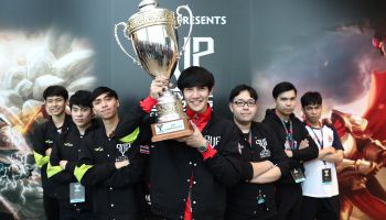 AIS ส่งทีมอีสปอร์ตไทย “ALPHA X” คว้าแชมป์ระดับภูมิภาค ใน “PVP E-Sports Championship” ณ ประเทศสิงคโปร์