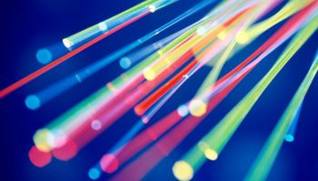 สัญญาณรบกวน (Noise) ในสายไฟเบอร์ อาจช่วยเพิ่ม Capacity ให้การรับส่งข้อมูลดีขึ้น