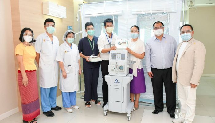 กลุ่มบริษัท ยิบอินซอย บริจาคอุปกรณ์ทางการแพทย์  ให้ 3 โรงพยาบาล ช่วยเหลือผู้ป่วยหนักจากโควิด-19