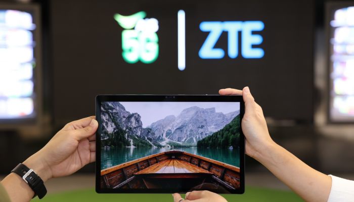 AIS และ ZTE ปฏิวัติวงการ 3D คอนเทนต์ครั้งแรกในโลก กับแท็บเล็ตสามมิติ Nubia Pad 3D ที่ไม่ต้องผ่านแว่น กลางงาน MWC 2023