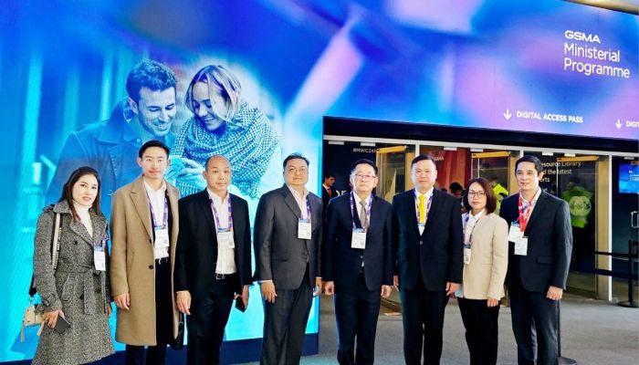 รมว.ดีอี บินหารือนโยบายบริหารจัดการ AI ในงาน Mobile World Congress 2024 ที่สเปน