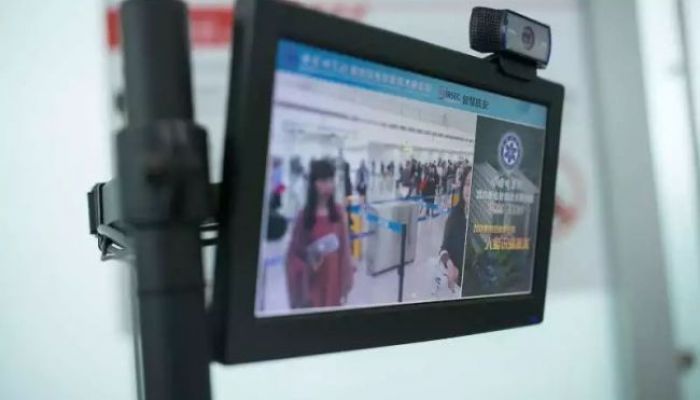 ตัวอย่างการนำเทคโนโลยีการจดจำใบหน้า มาใช้กับการตรวจสอบความปลอดภัยในสนามบินของจีน และคัดแยกขยะในปักกิ่ง