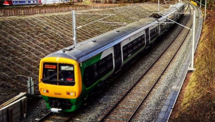 อังกฤษ เพิ่มคลื่นความถี่ 39GHz สนับสนุน Wi-Fi บน UK Trains มั่นใจเพิ่มความเร็วได้ถึง 3.6 Gbps