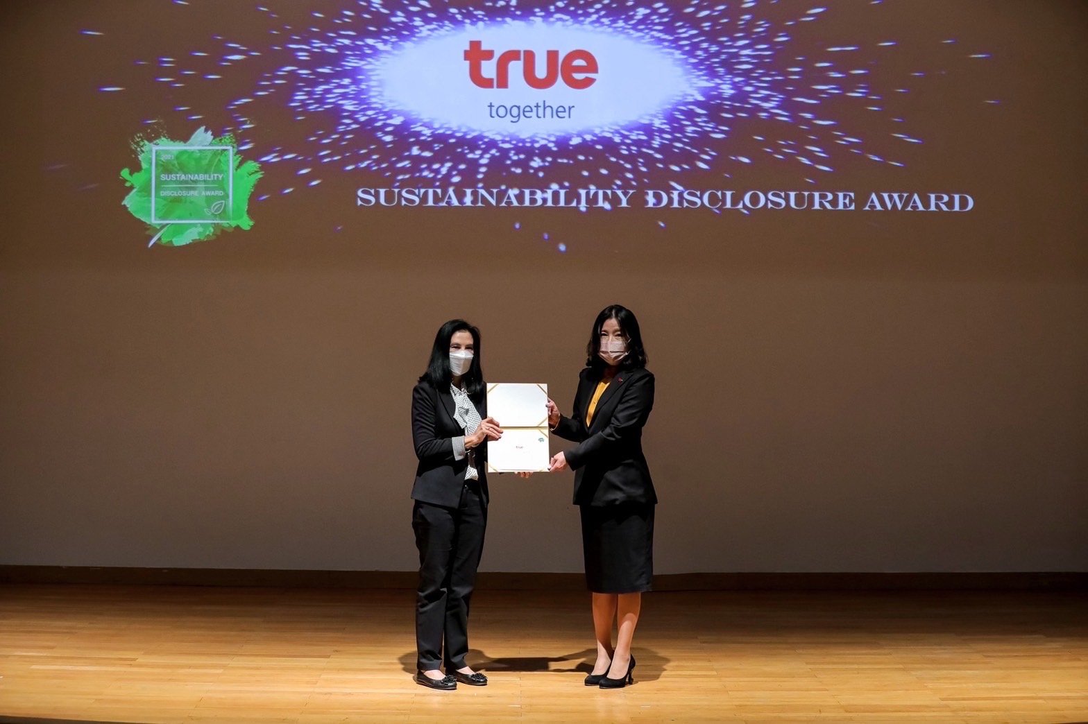 ย้ำภาพองค์กรดิจิทัล ดำเนินธุรกิจโปร่งใส ทรู รับรางวัล “Sustainability Disclosure Award” 3 ปีซ้อน มุ่งสู่การเป็น Tech Company พร้อมเติบโตอย่างยั่งยืนไปด้วยกัน