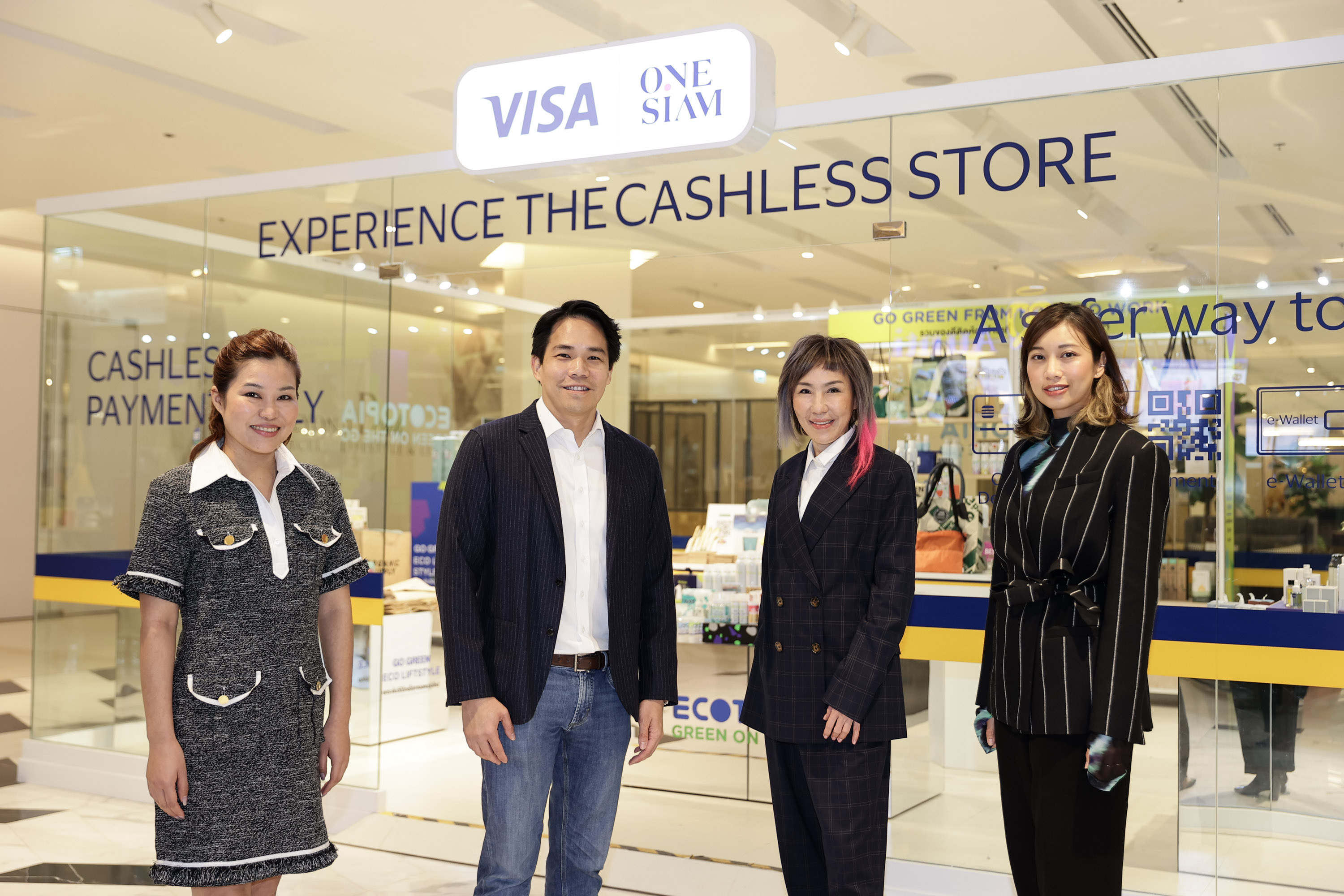 สยามพิวรรธน์ ผนึก วีซ่า เปิด Visa Pop-Up ร้านค้ารูปแบบ Cashless Retail Store สมบูรณ์แบบครั้งแรกในไทย ตอบสนองสังคมไร้เงินสด เปิดป๊อบอัพช้อปพร้อมกัน 3 สาขาทั่ววันสยาม 