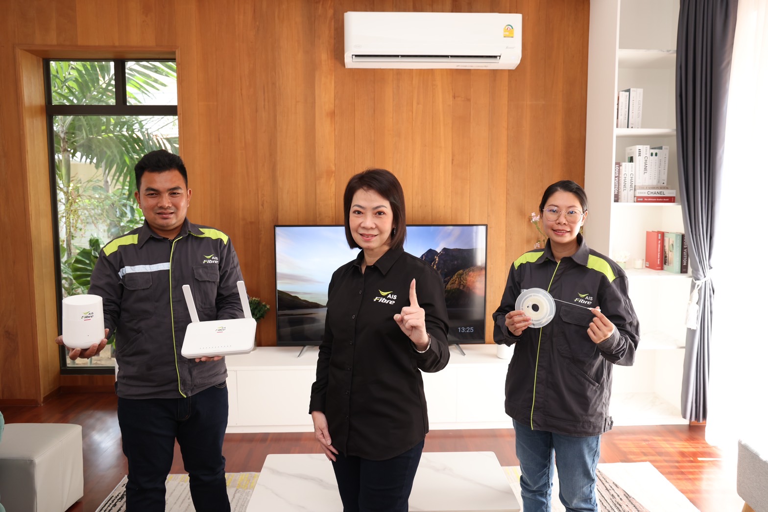 AIS Fibre ผนึก Huawei รุกเน็ตบ้านด้วยไฟเบอร์ออฟติกโปร่งใส ครั้งแรกในไทย อินเทอร์เน็ตความเร็ว 1Gbps ทุกห้องแบบ One Home - One Network - One Fiber