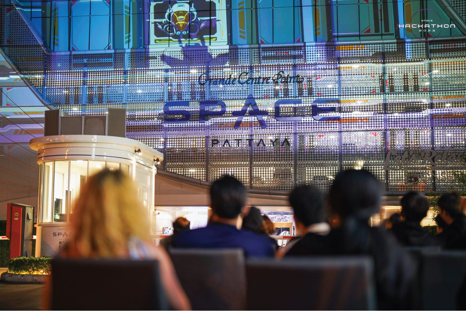 ชมการจัดแสดงสื่อภาพเคลื่อนไหว ผลงานของผู้ชนะการประกวด Space Projection Mapping Hackathon 2023 ครั้งแรกในไทย