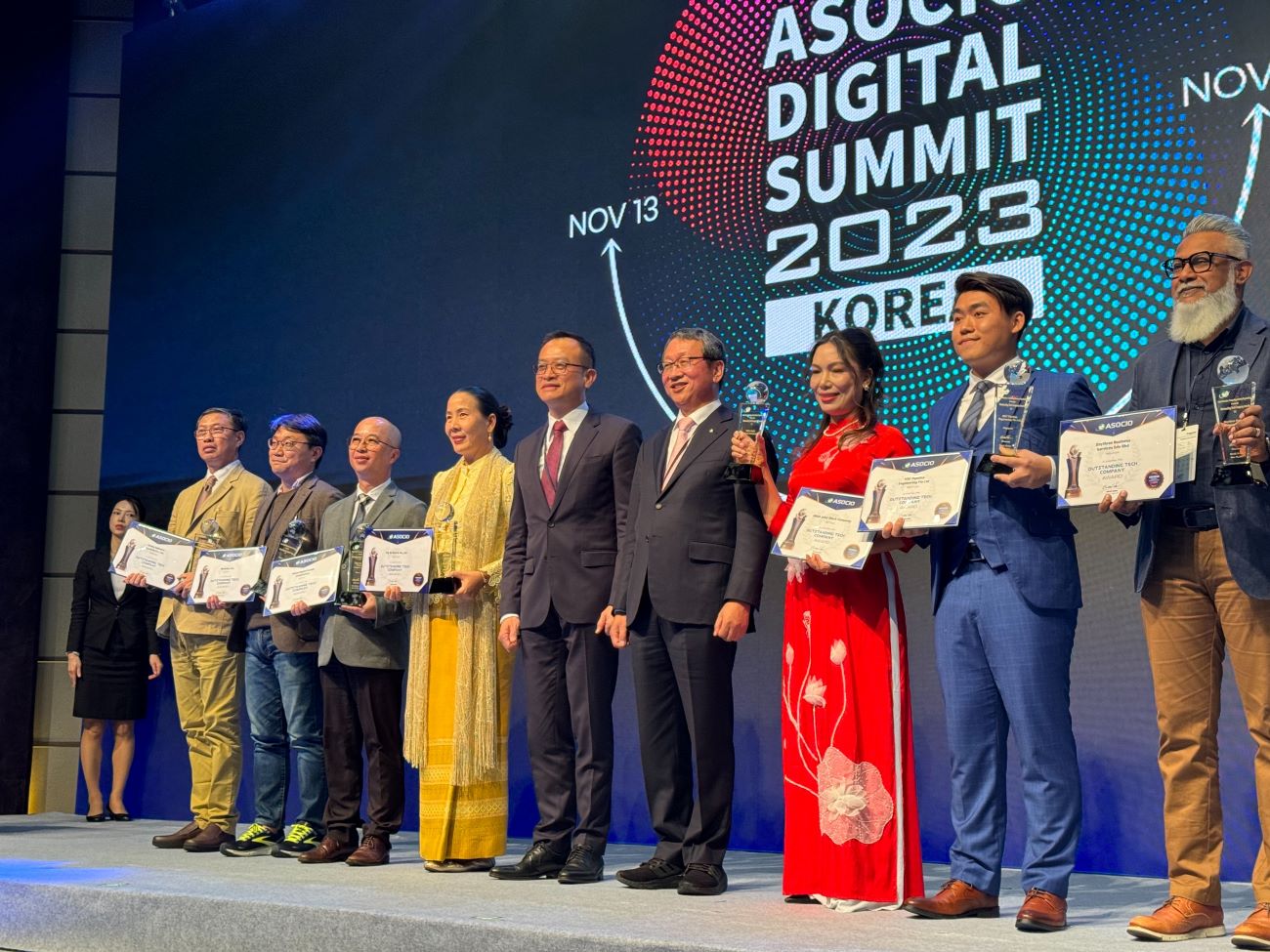 ยิบอินซอย ประสบความสำเร็จระดับนานาชาติ  คว้ารางวัล ASOCIO 2023 ICT Award