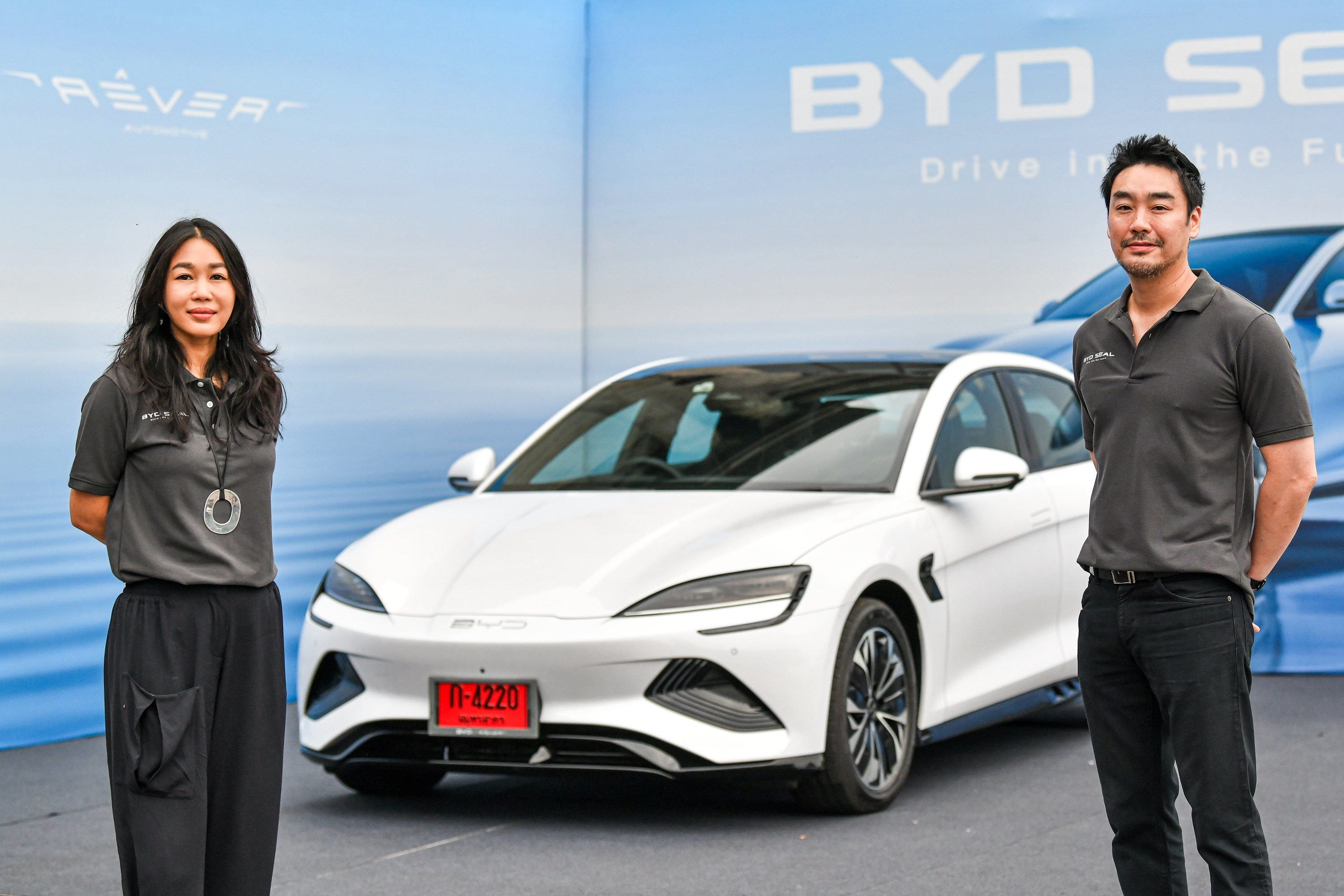 เรเว่ เข้าร่วมนโยบาย EV 3.5 พร้อมคงราคารถยนต์ BYD ทุกรุ่น ขับเคลื่อนประเทศไทยสู่สังคมยานยนต์ไฟฟ้าอย่างแข็งแกร่ง